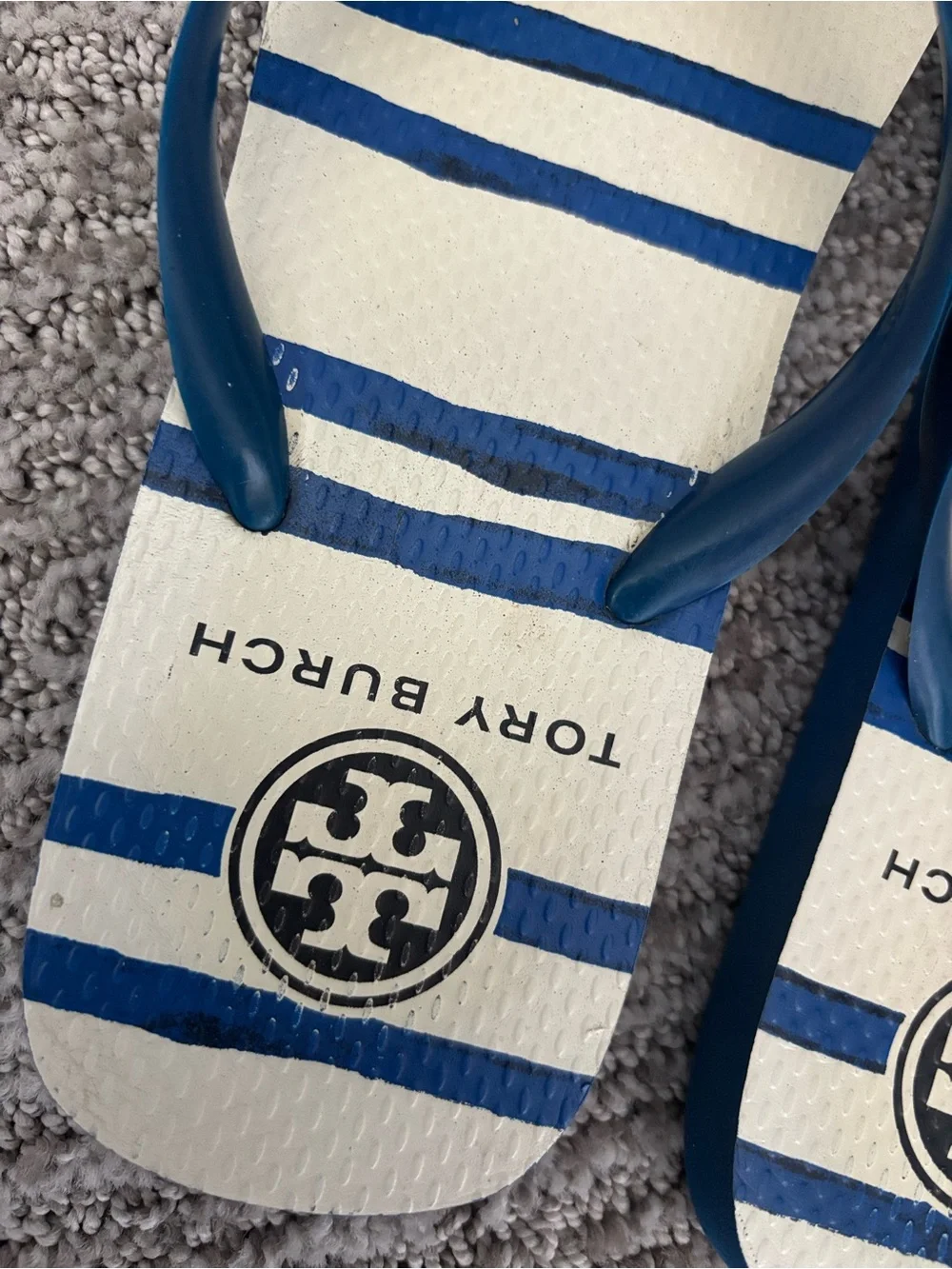 Tory Burch Blue Stripe Logo Medallion Rubber Flip Flops Sandals Women’s Size 8